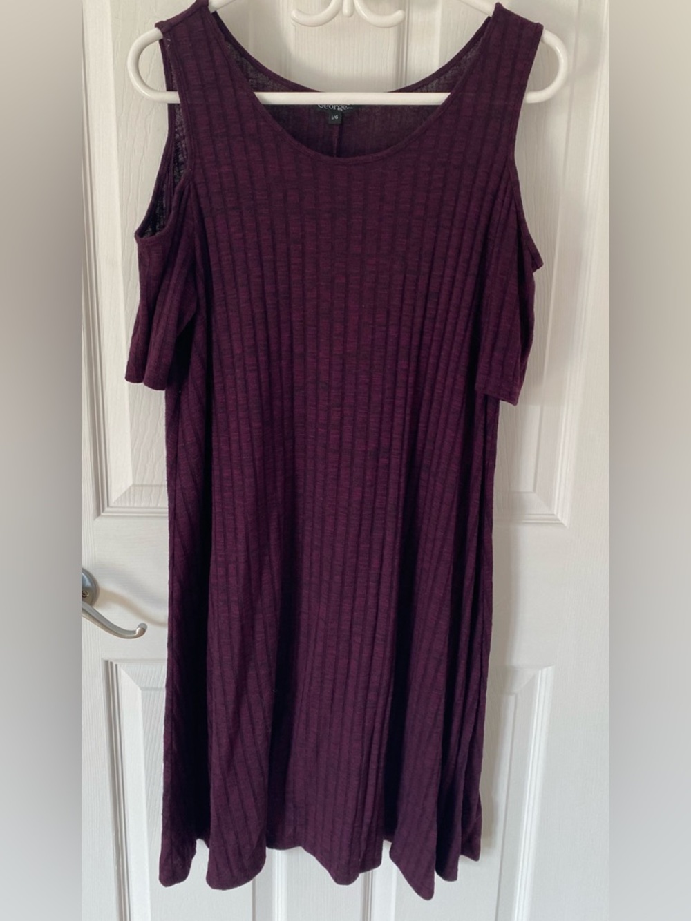 George Ribbed Cold-Shoulder Dress in Plum